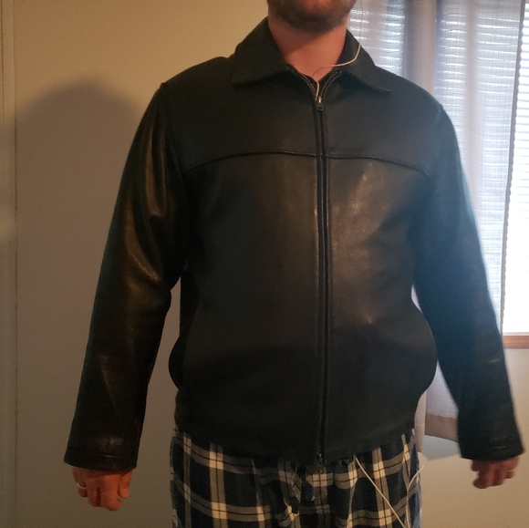 Ocean West Mens Leather Jacket. EUC - Picture 7 of 8